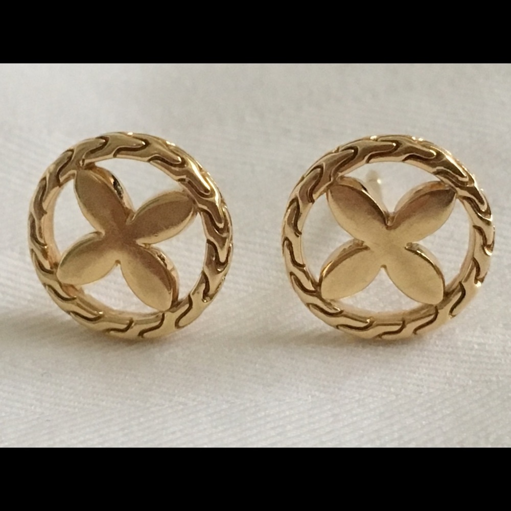 Princess Flower Earrings
(Without Backs)